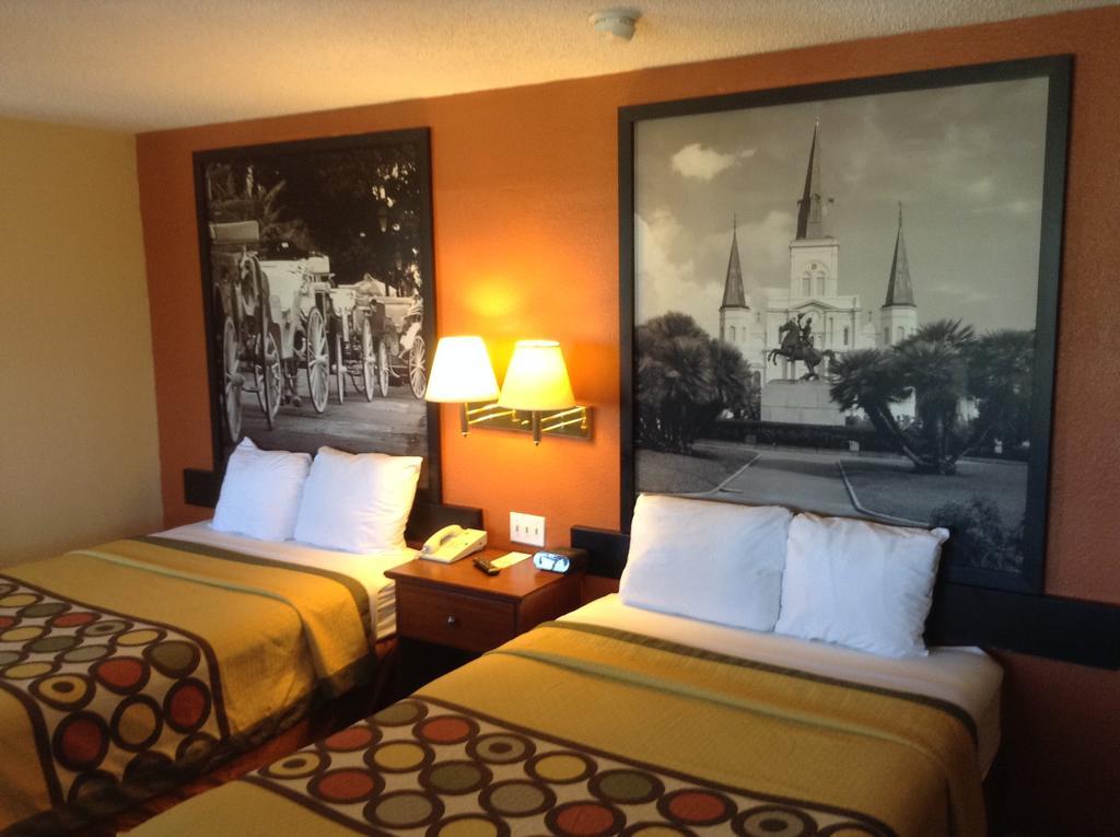 Room Two Double Beds Non-Smoking