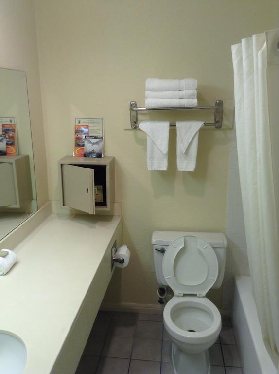 Room Disability Access Non-Smoking
