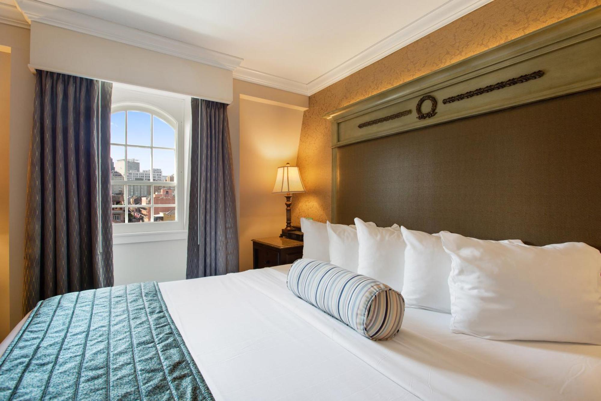 Deluxe Room King Bed