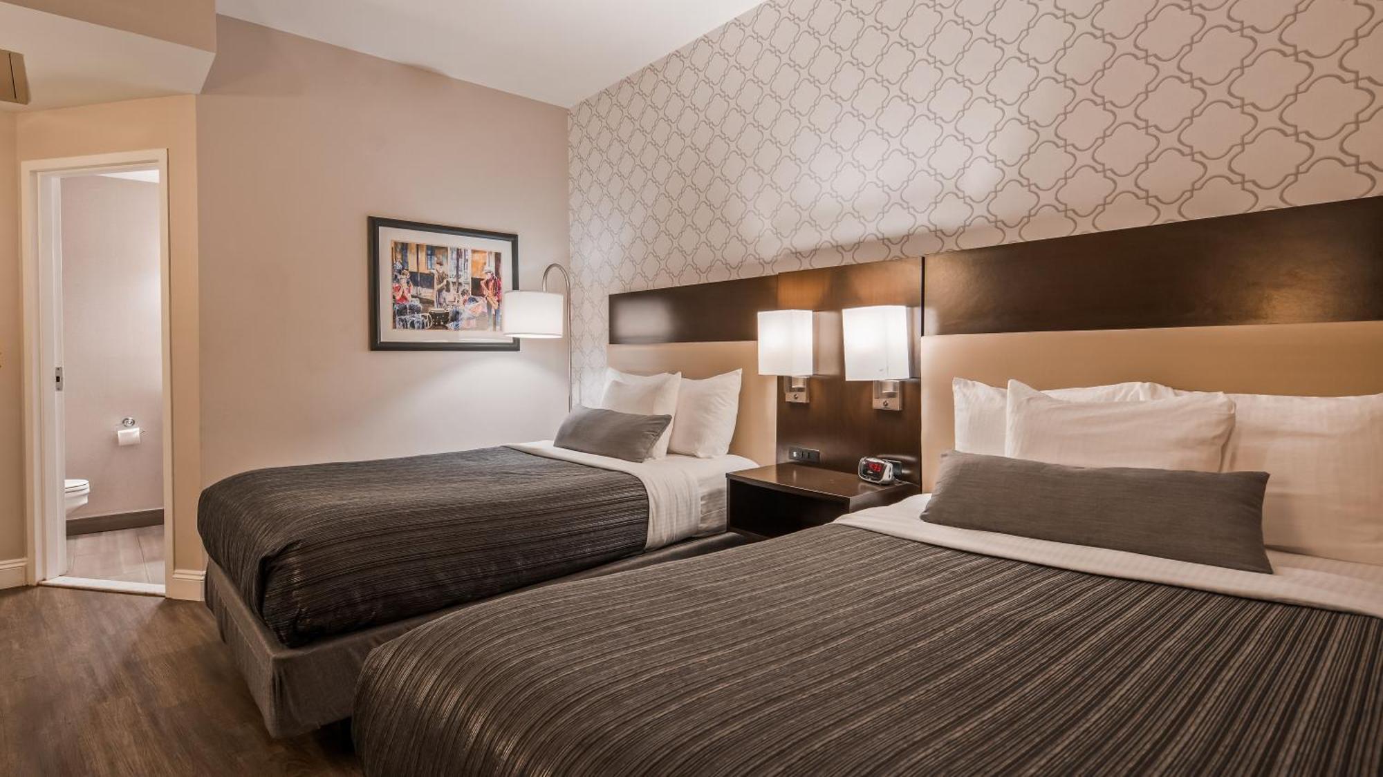 Double Room with Two Double Beds and Whirlpool, No Windows,1275538489:JPEG