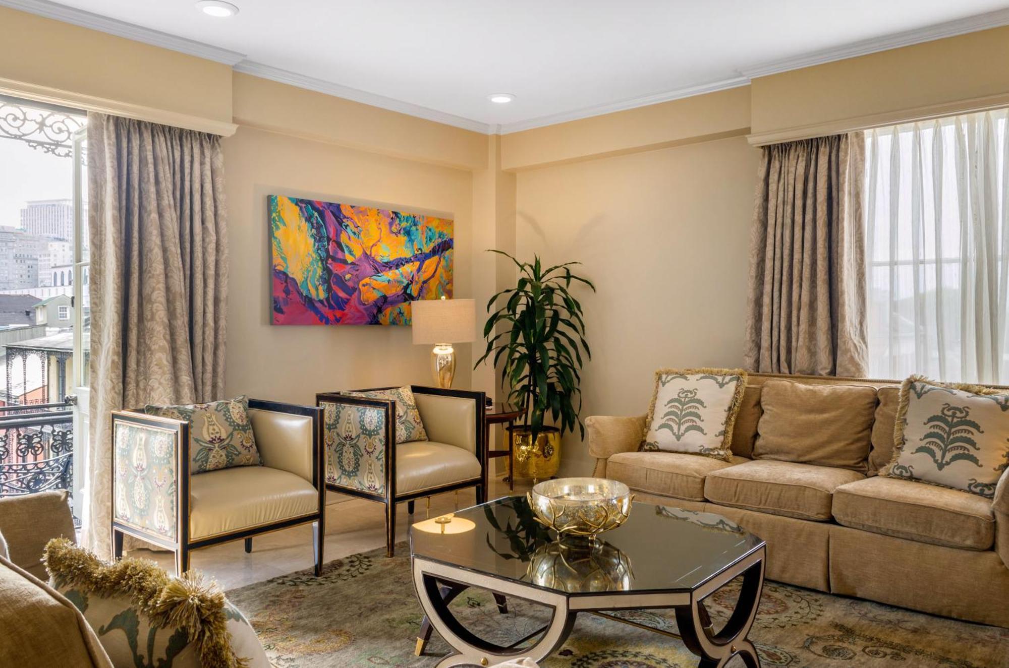 Luxury Royal Suite - 1 King Bed