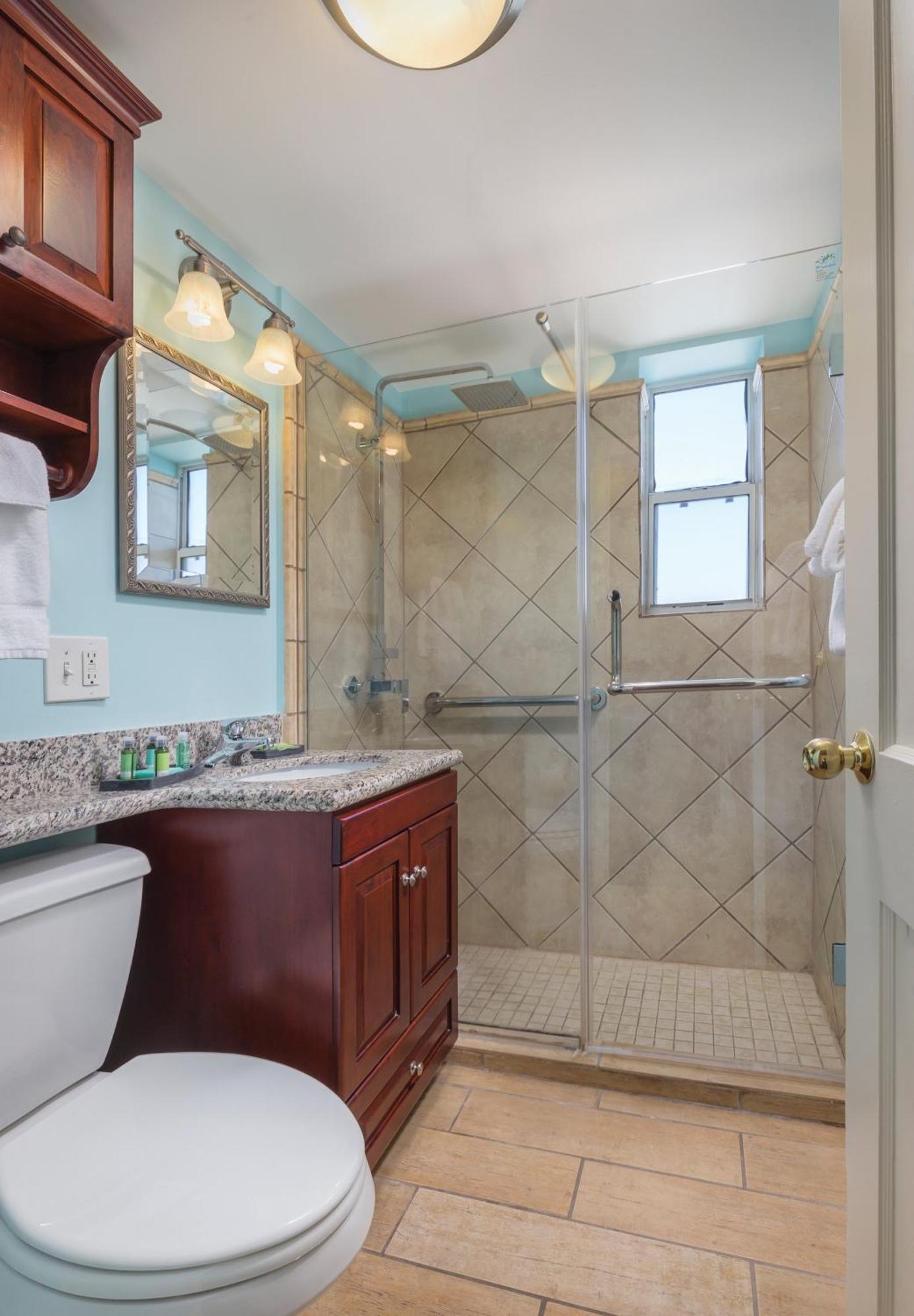 One-Bedroom Suite