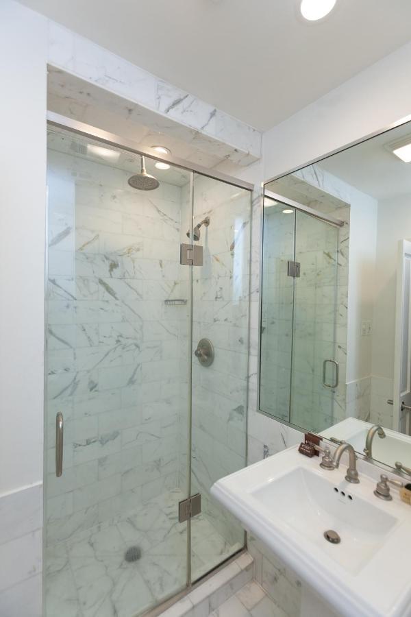 Deluxe Room,1639556367:JPEG