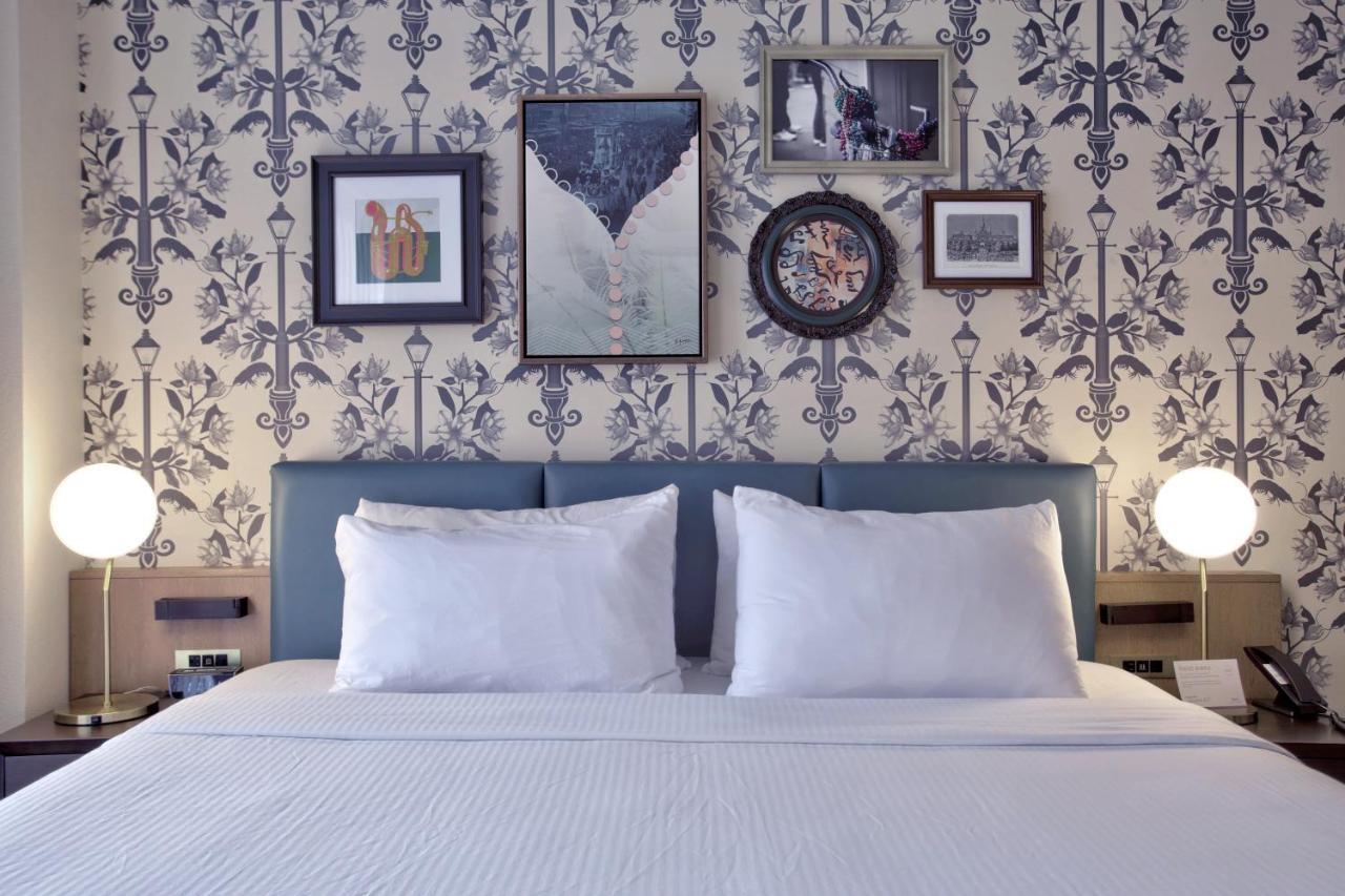Premium King Room