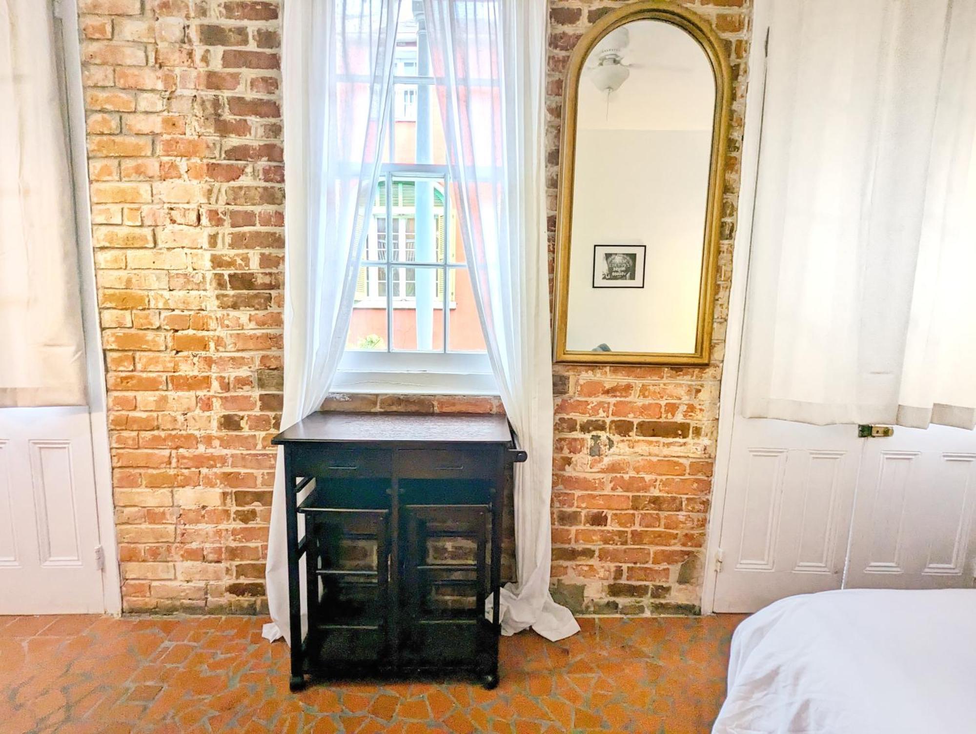 Queen Room Garden View