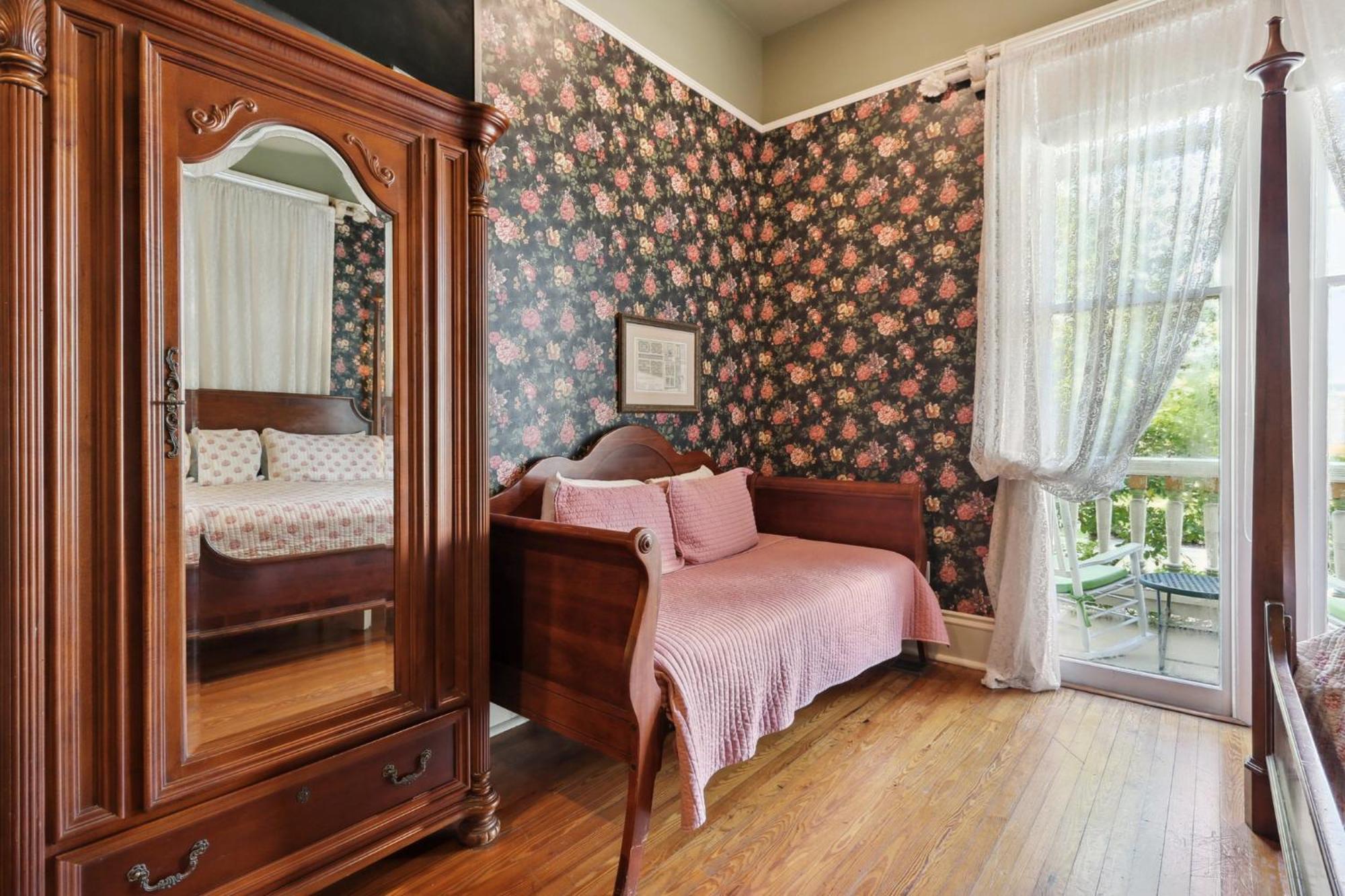 First Floor Superior King Room