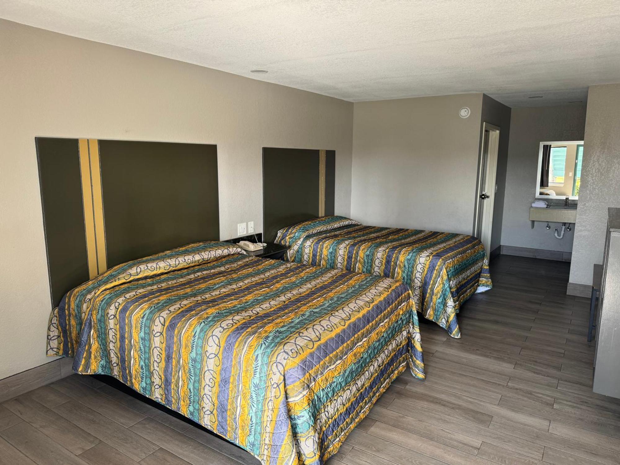 Economy Double Room