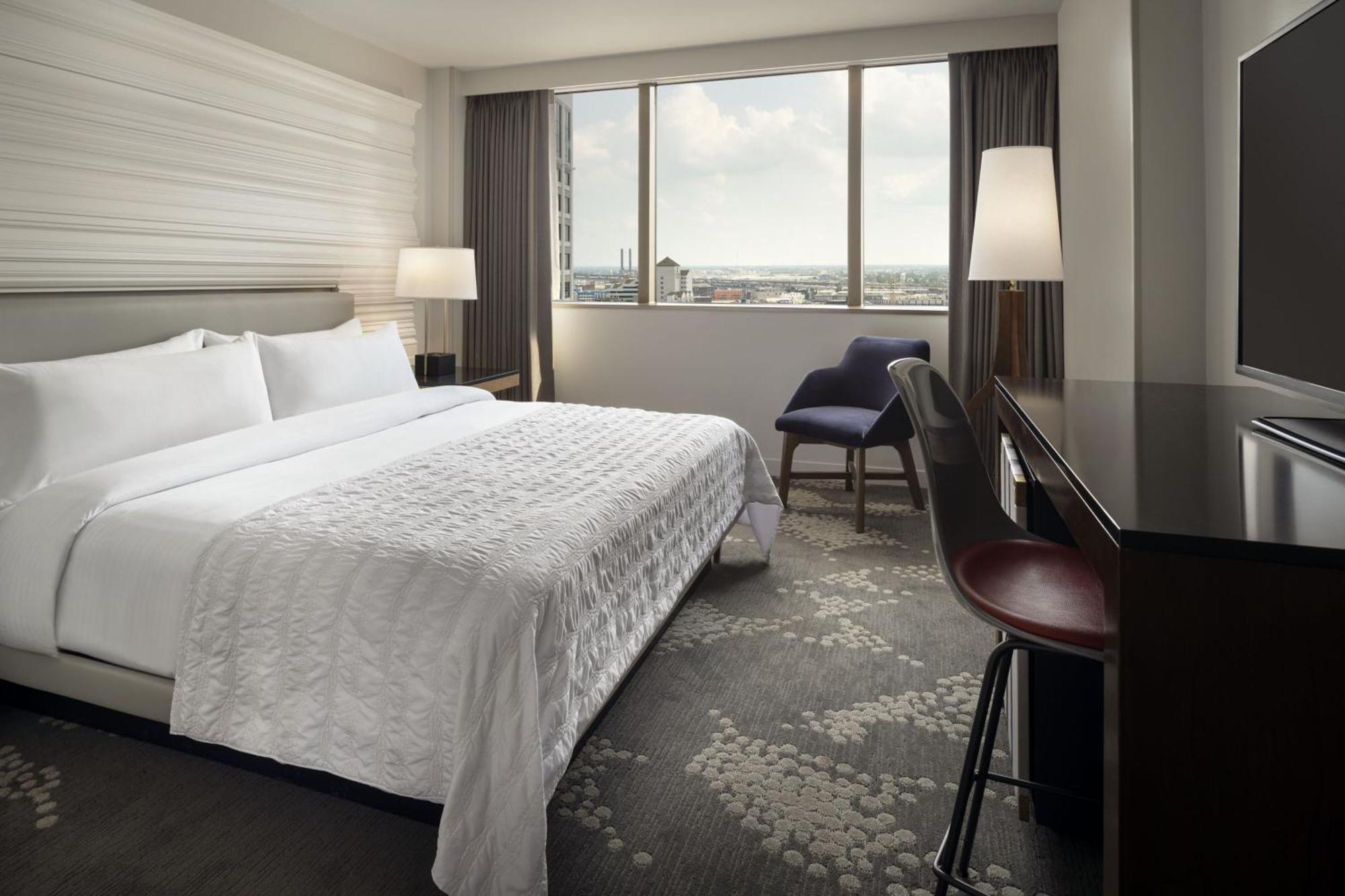 Guest room 1 King City view