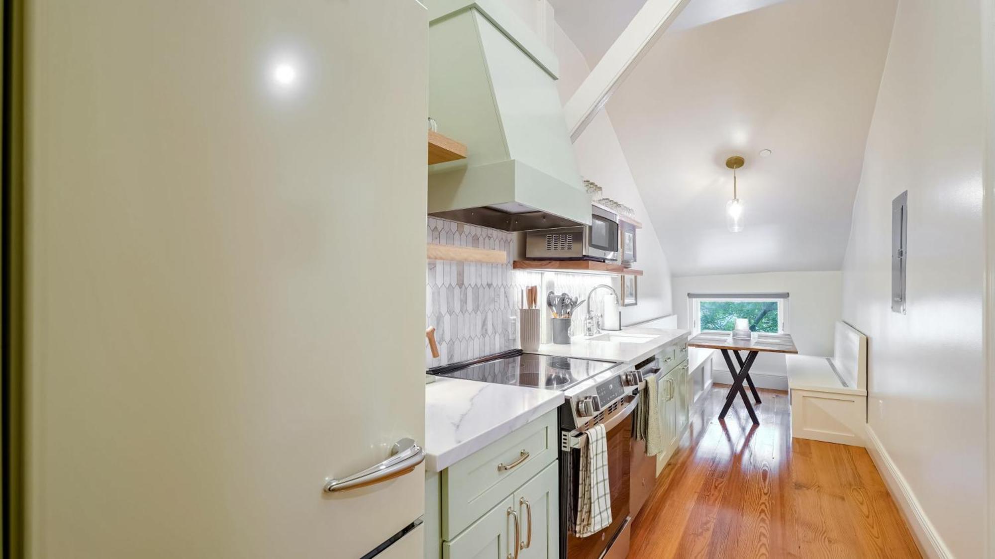 Five-Bedroom Apartment