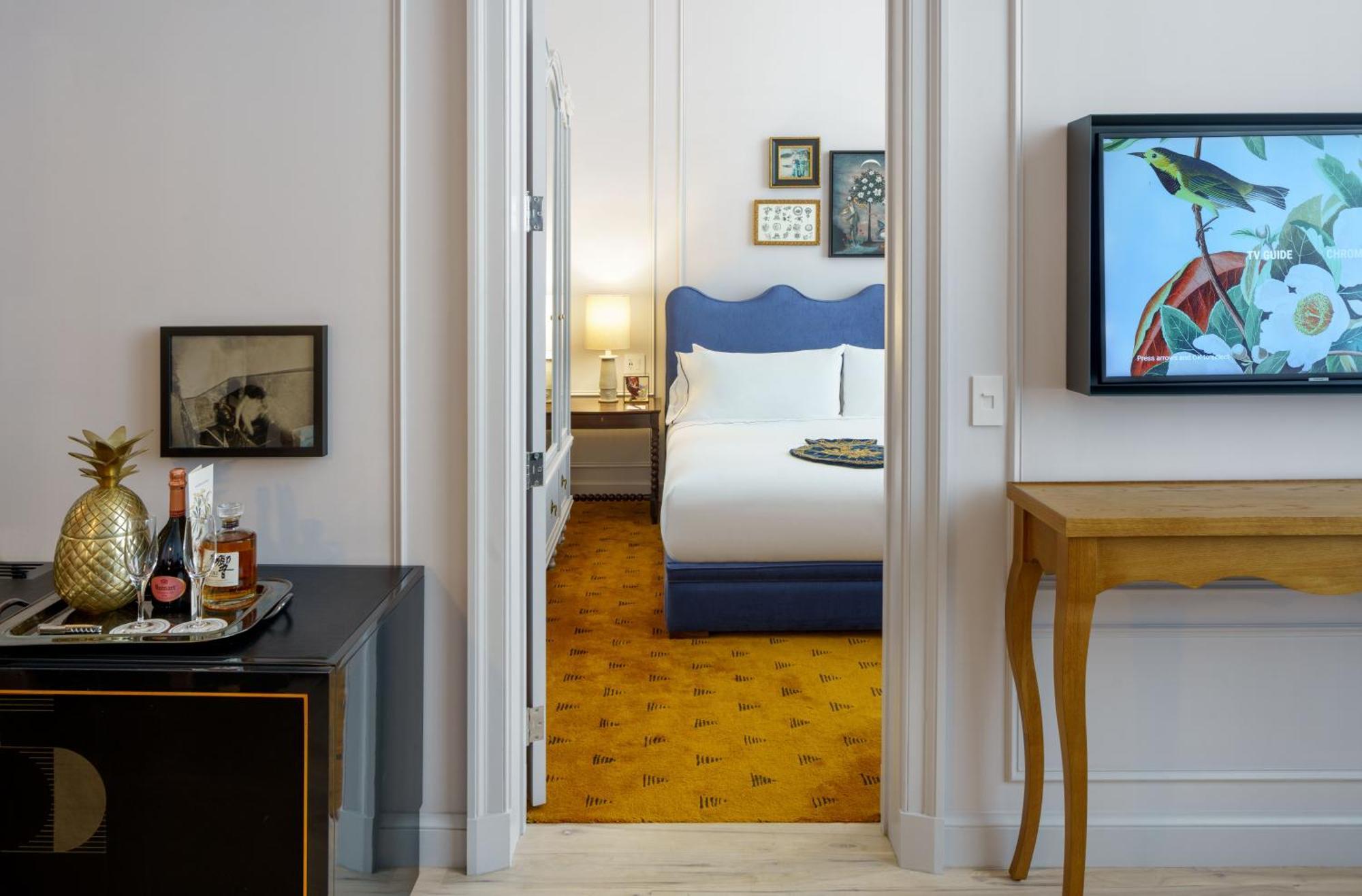 One-Bedroom King Suite