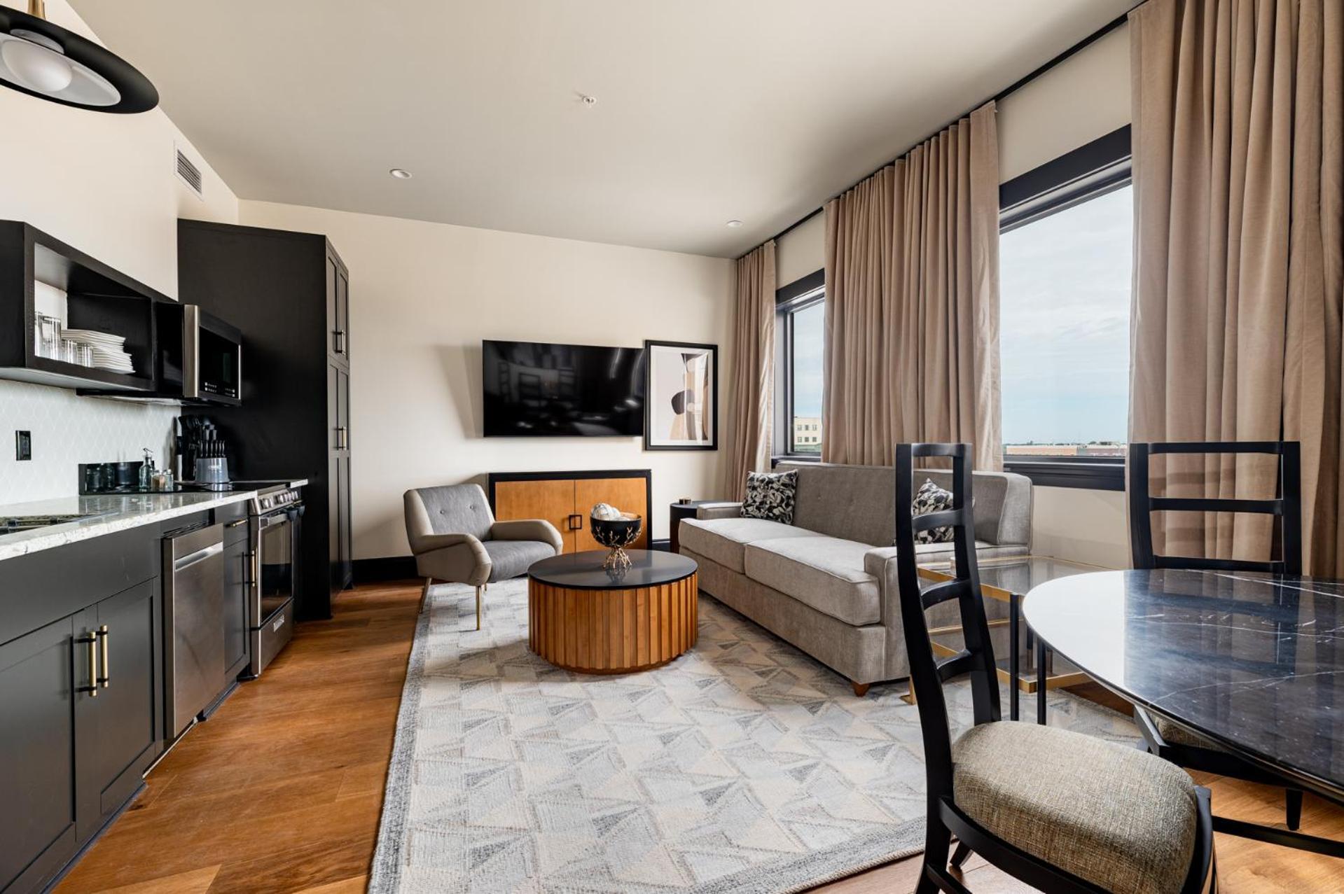 One-Bedroom Deluxe Apartment