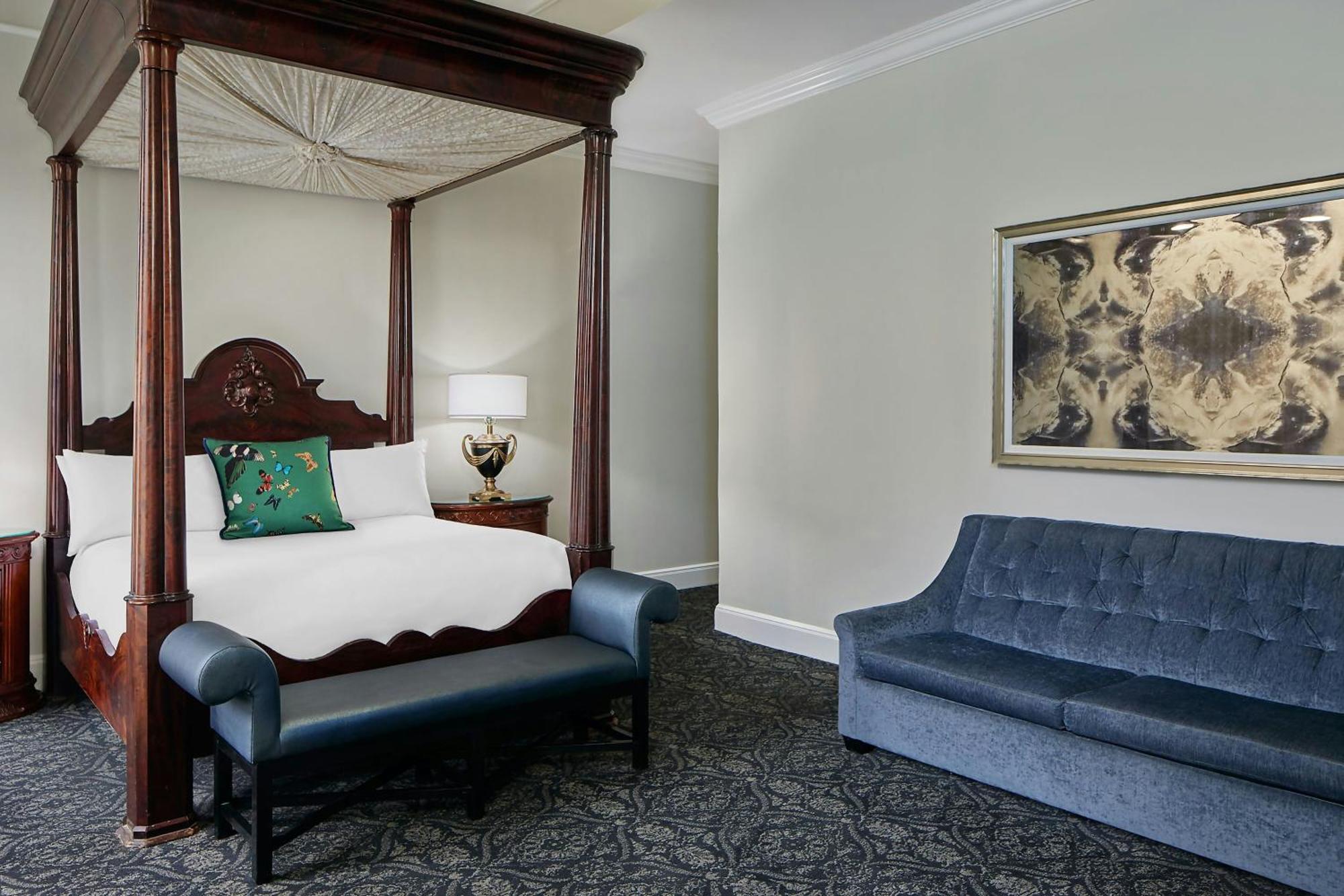 Grande King Room