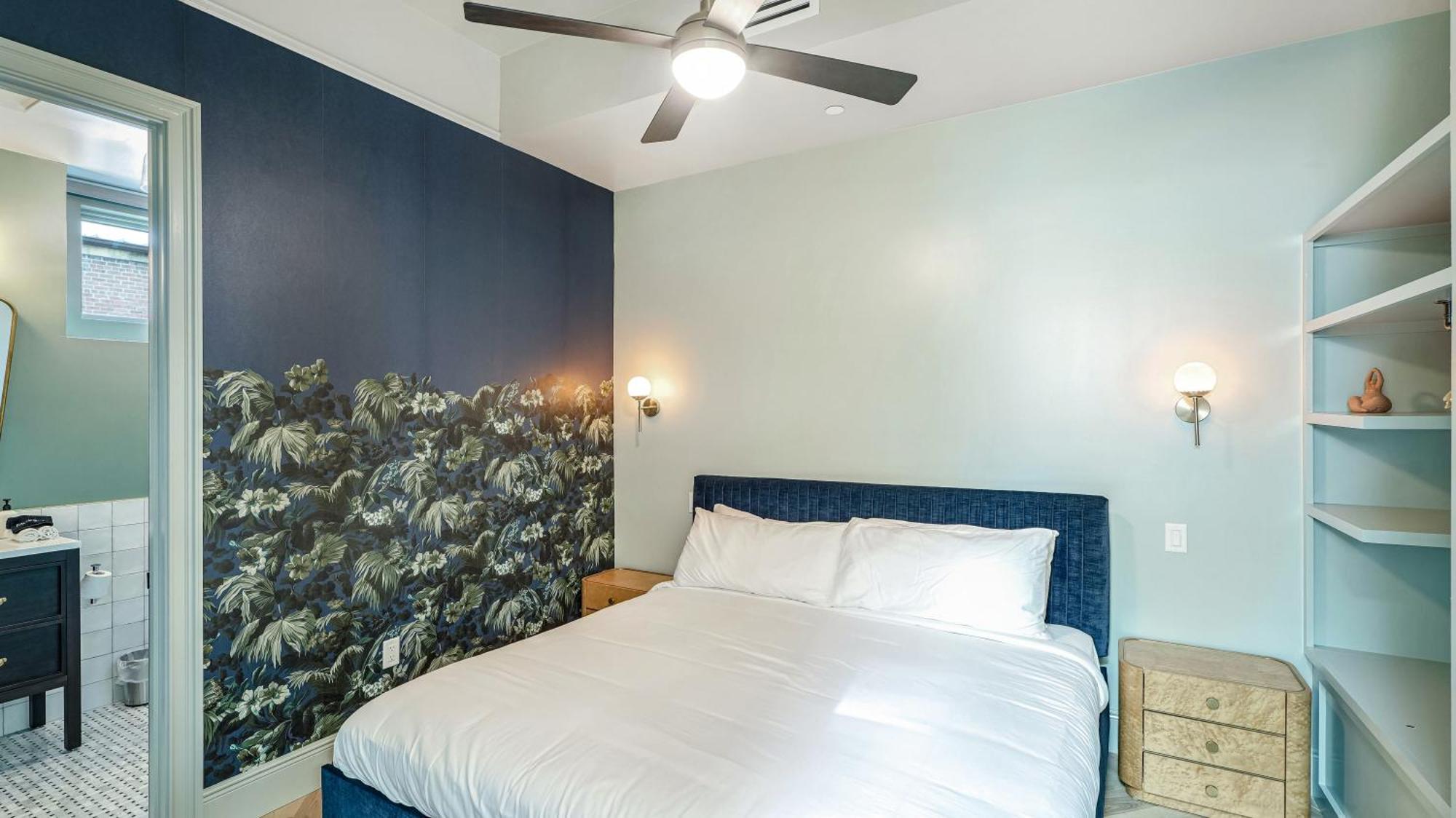 Five-Bedroom Apartment