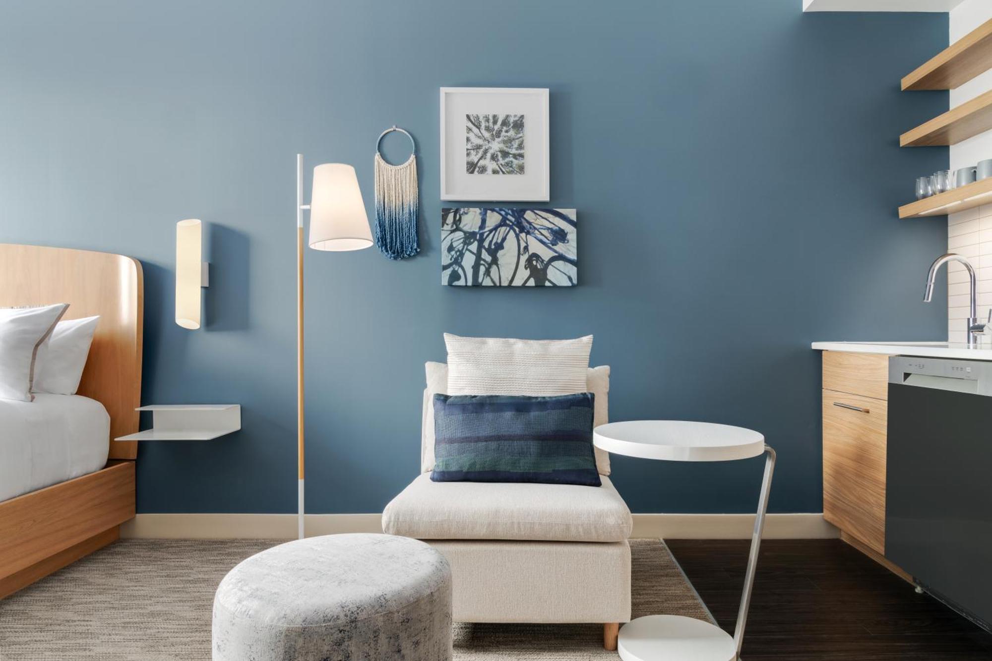 Urban King Room