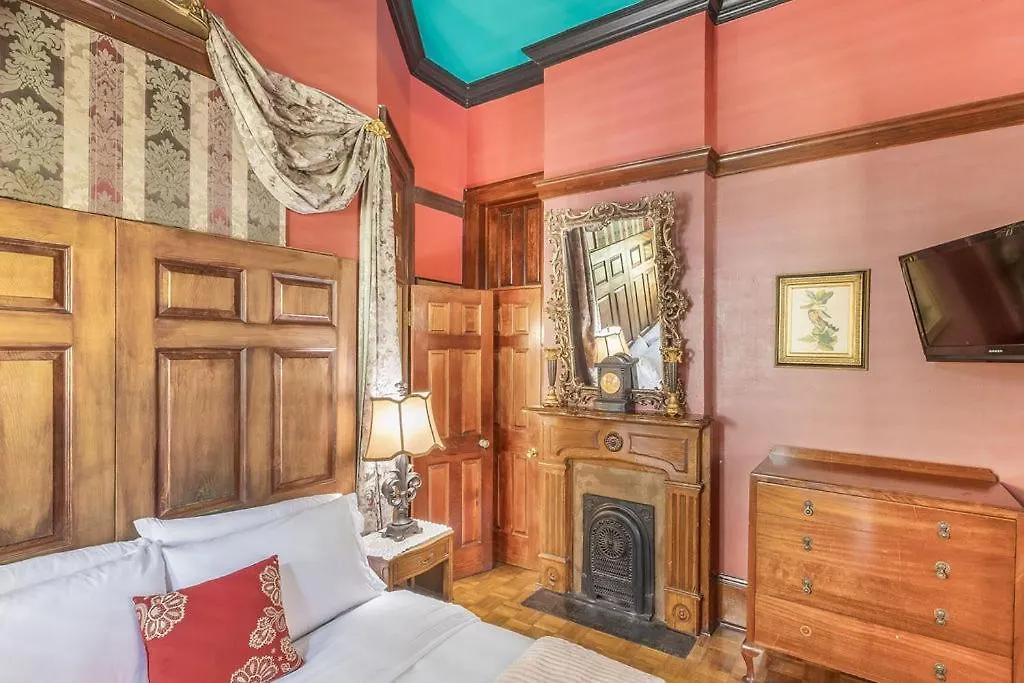 Royal Barracks Guest House-1