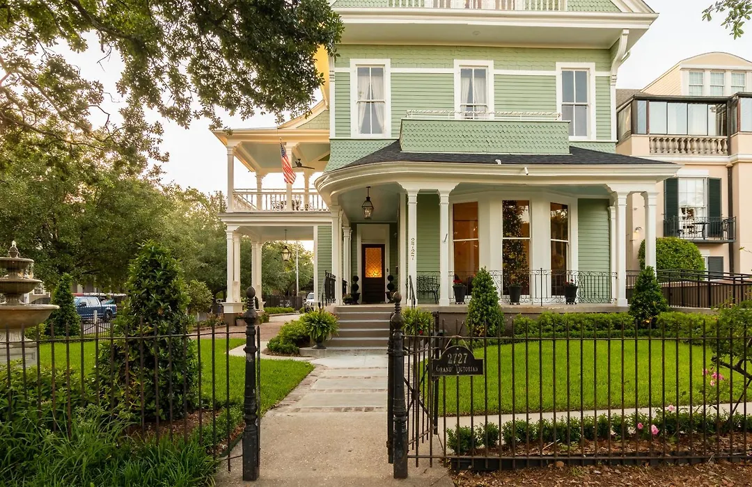 Grand Victorian Bed & Breakfast-1
