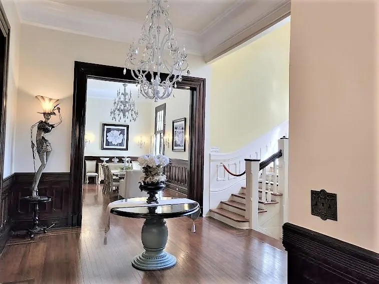 Walker Mansion On St Charles Ave - Unit 2-1