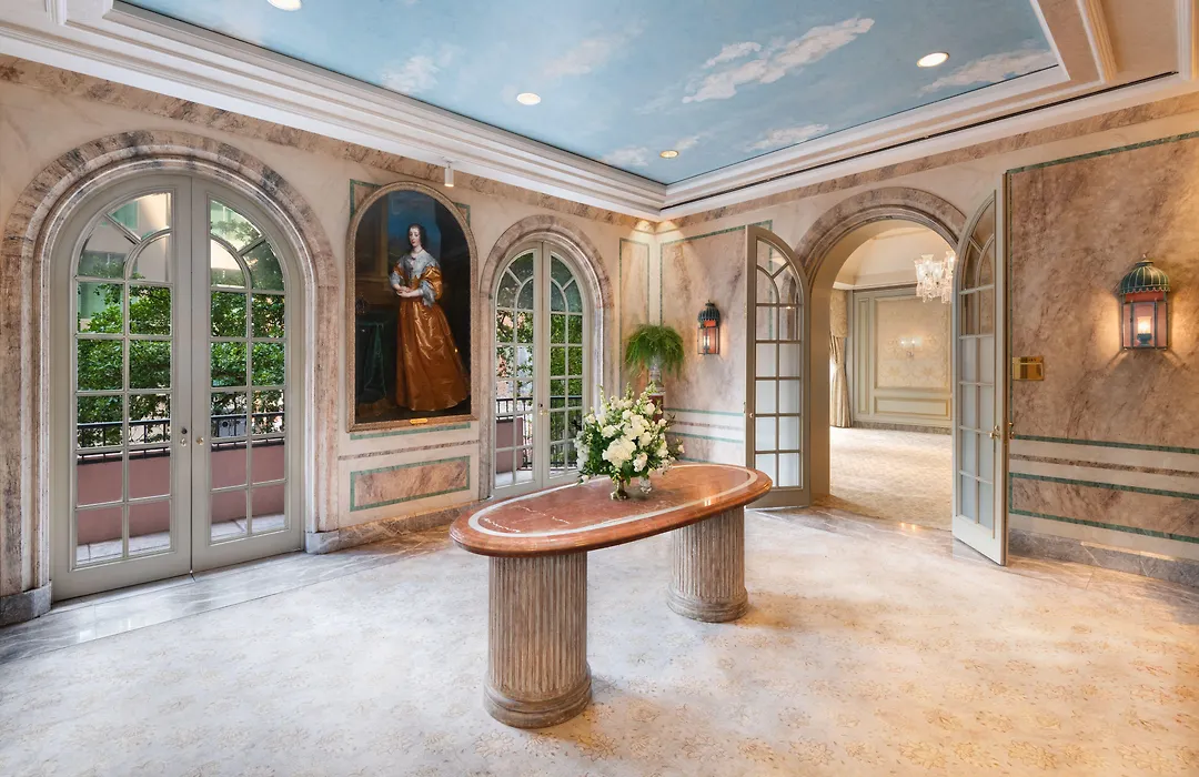 The Windsor Court-1