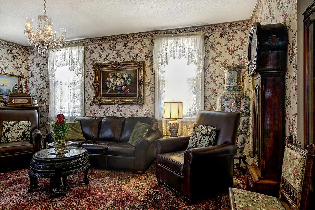 Rose Manor Bed & Breakfast-1