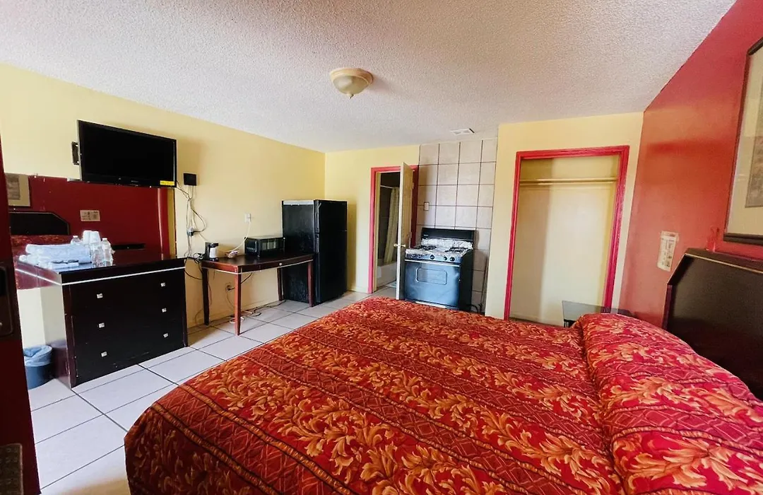 Royal Palms Motel & Rv Park-1