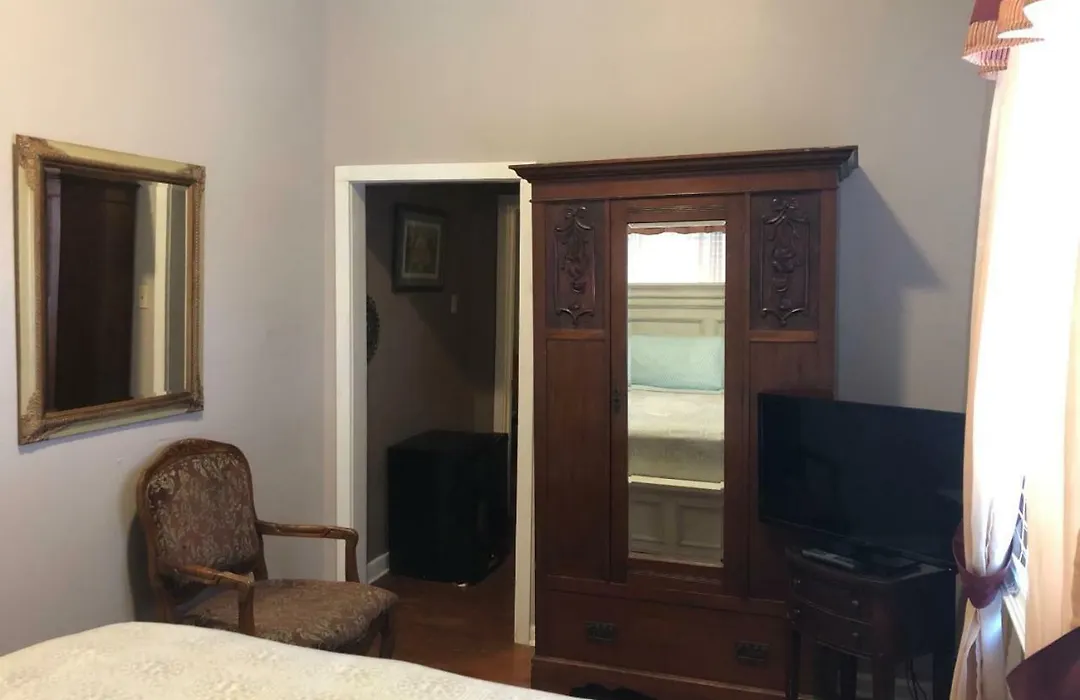 Creole Inn-1