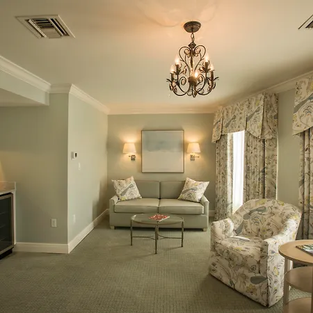 Bienville House Hotel-2