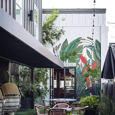 Marsh Hotel-2