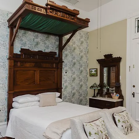 Grand Victorian Bed & Breakfast-2