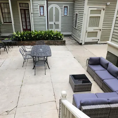 Walker Mansion On St Charles Ave - Unit 2-2