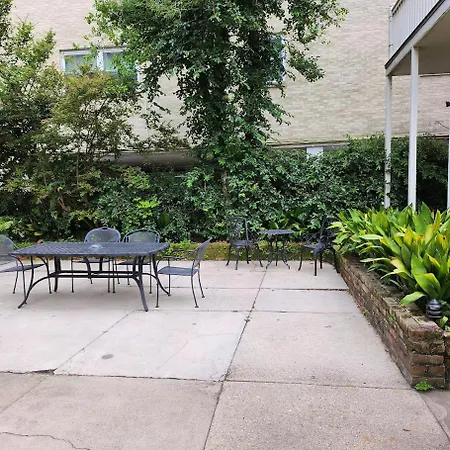 Walker Mansion On St Charles Ave - Unit 3-3