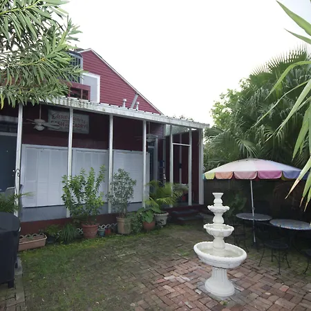 The Burgundy Bed And Breakfast-2