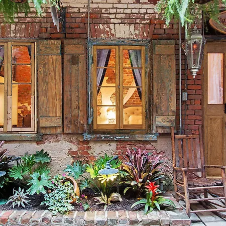 French Quarter Mansion-2