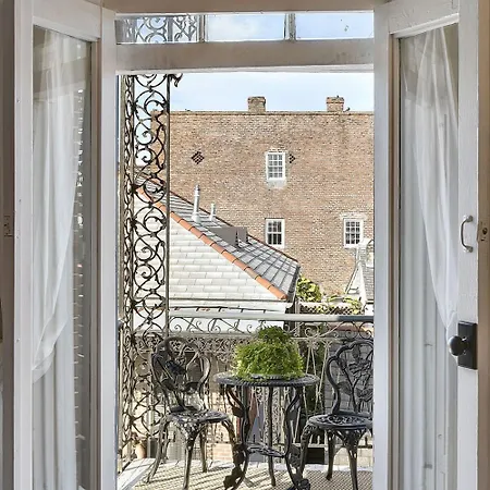 French Quarter Mansion-3
