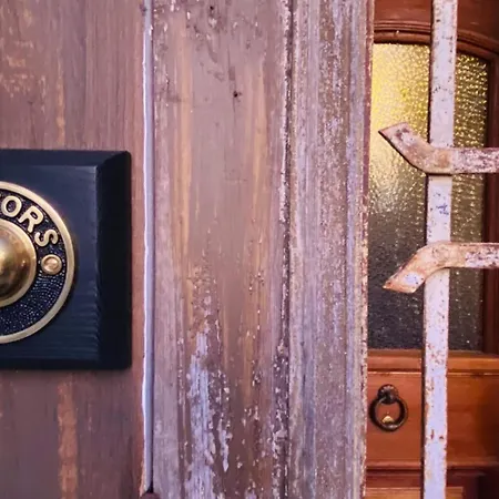 The Dragonfly Treme-Historic Guesthouse-Near French Quarter-3