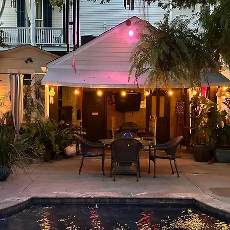 The Dragonfly Treme-Historic Guesthouse-Near French Quarter-2