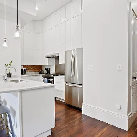 4Br Gem On Gravier Close To Dining & Souvenirs-2