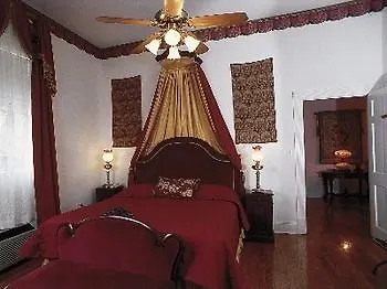Hubbard Mansion B And B-3