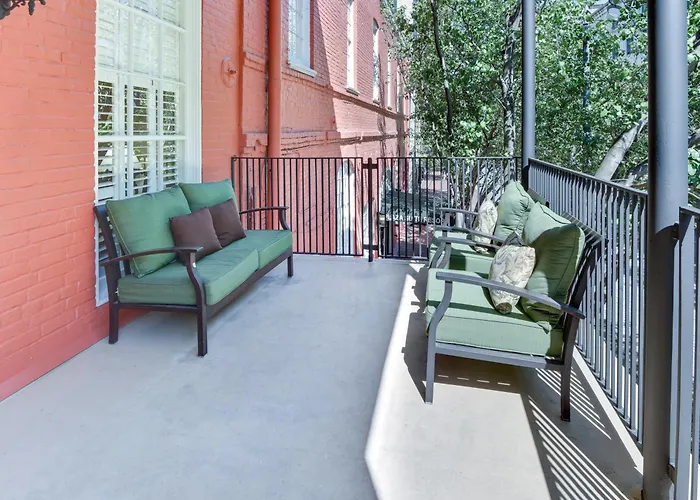 Plaza Suites Downtown New Orleans