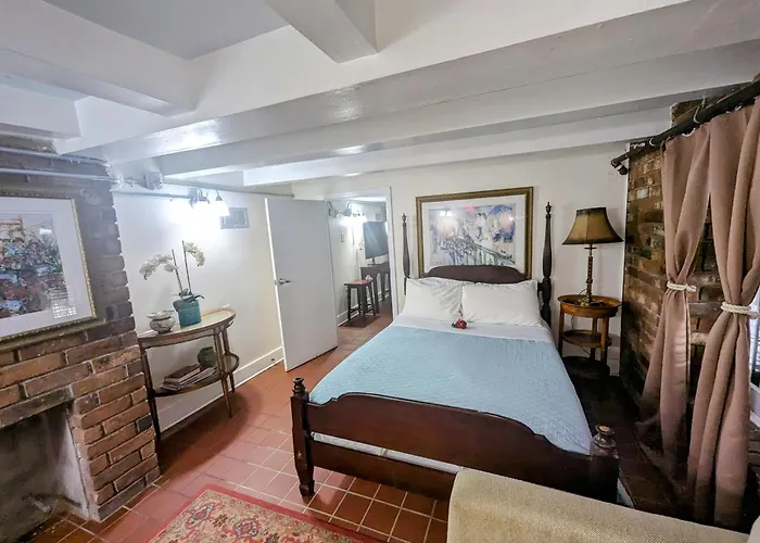 The Esplanade Guesthouse Mansion New Orleans