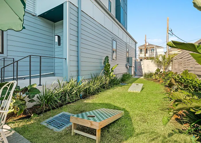 The Revelry Aparthotel New Orleans