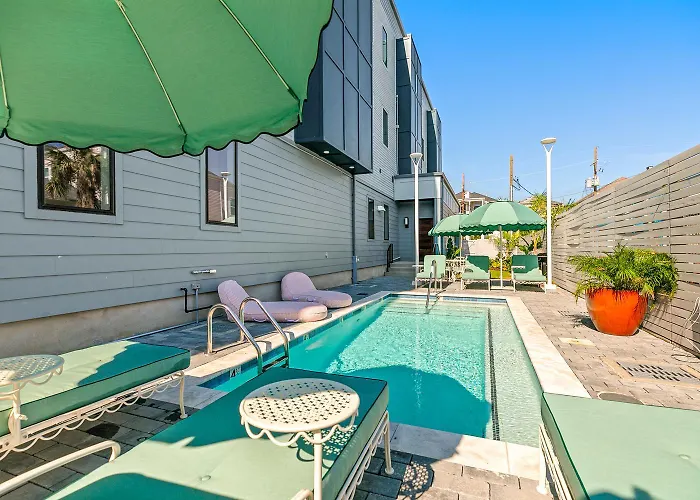 The Revelry Aparthotel New Orleans