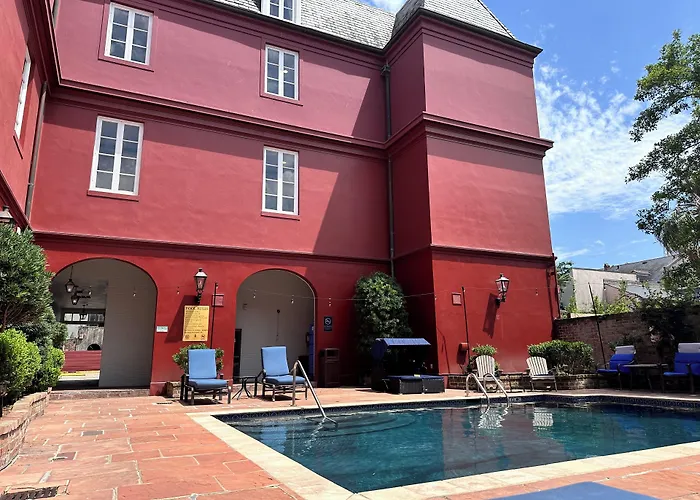 Le Richelieu Hotel In The French Quarter New Orleans
