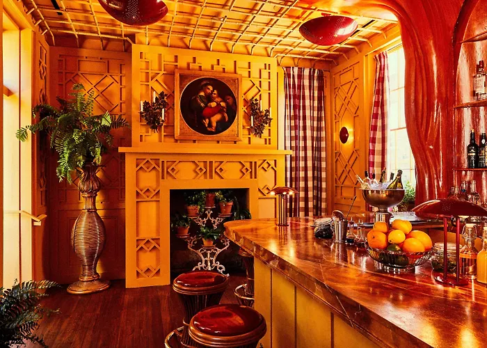 Hotels in New OrleansPeter And Paul